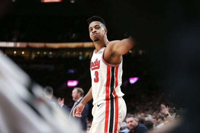 的后防线在 的后防线在